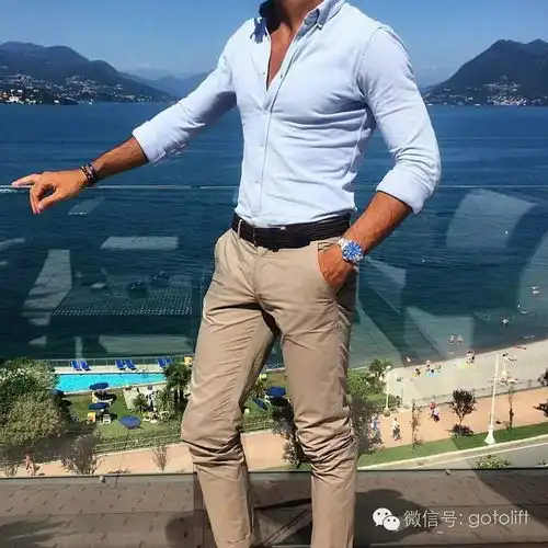 穿正装的男人才是世界上最毒的药