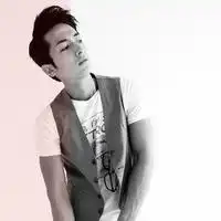 qq头像白色衣服男生qq男生白色简约头像