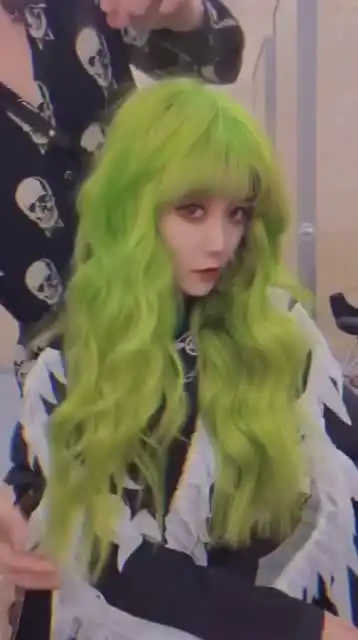 换个男友送我的绿色,不得不说这个颜色就是显白