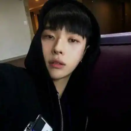 阳光个性微信头像男,青春时尚帅气的男生