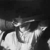 我的最伤感故事只想说给你听黑色头像