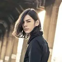 2019发型头像中长发微信头像图片大全