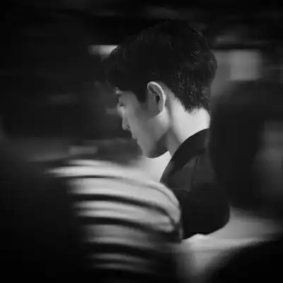 男孩子的头像笑口常开,好彩自然来