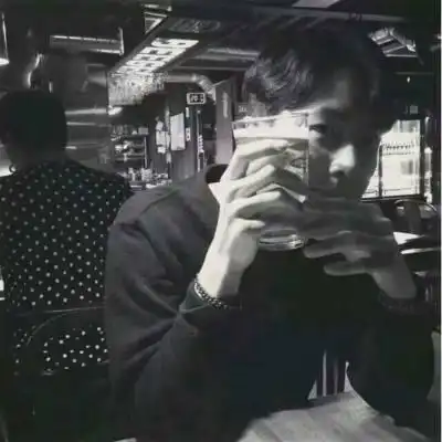 为什么我的华为荣耀三运动手环插上充电器充电没有反应