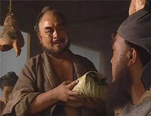 我国有一霸气复姓,听着脊背发凉,史书上只出现一次,如今已灭绝