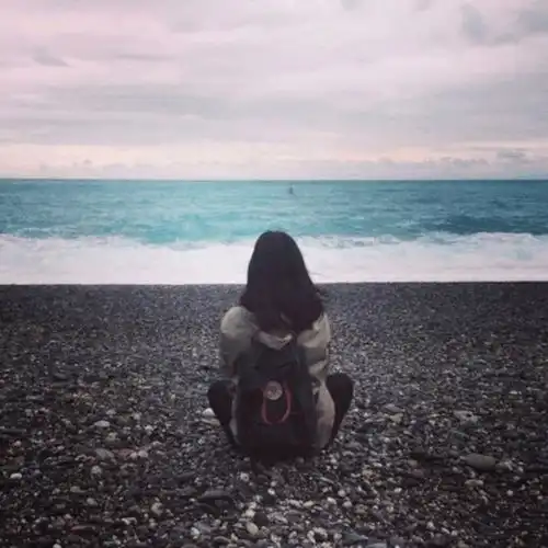 为了他,她来到北京,不幸患病,如今想要逃离