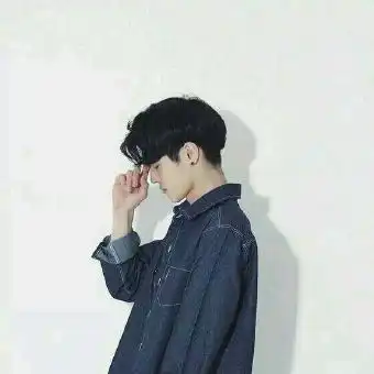 求男生的qq头像高冷帅气