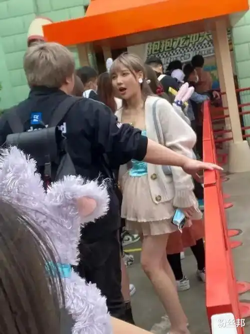 米娜停播与男网红逛街被拍老白亲自下场澄清,合约到期咨询公会