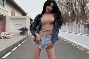 抖音最可爱女孩不是艾比,而是这位平日里看着粗旷的男人