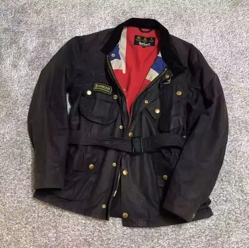 毒液男主贝克汉姆007都钟爱的风衣不是巴宝莉,而是barbour