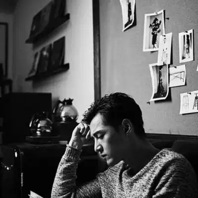 最新胡歌微信头像2020胡歌新款照片