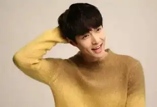 分开是男神,对比就尴尬,华晨宇撞上张艺兴,网友还是自然美好