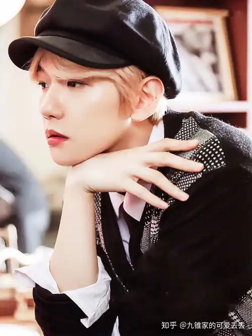 有哪些好看的男生照片可以做壁纸不一定要明星的哦有一次看看别人的手机壁纸一直恋恋不忘