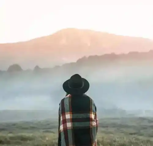 男人无能却在家做这四件事,伤透伴侣而不自知