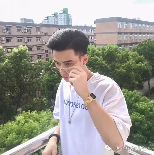 校花最喜欢秋天校草挚爱夜宵