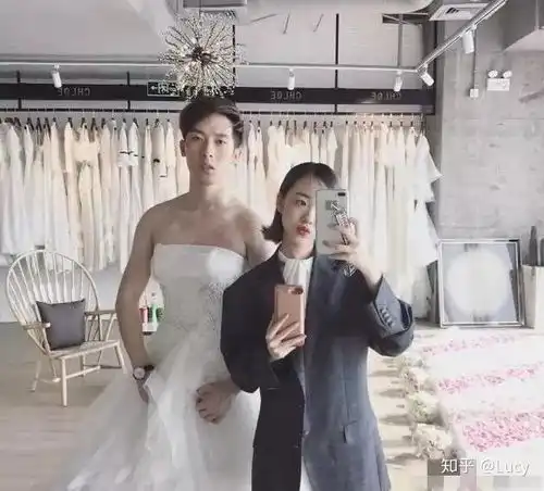 如何看待时尚网红阿沁爆出刘阳出轨分手