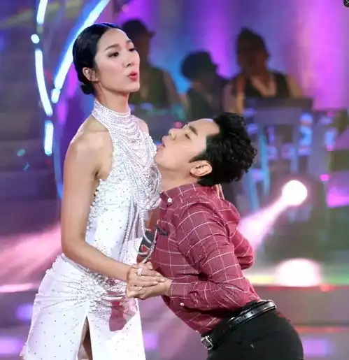 情侣间多少身高差合适哈哈,笑死