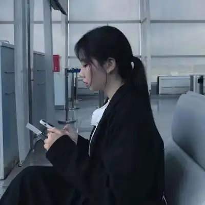 好看清纯女生头像背影侧脸,人生不在于拿有一手好牌