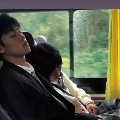 甜到爆情侣真人图片双人两张头像,爱意满满