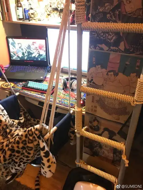 魔幻中传男生将寝室改成居酒屋取名叫魔男窟