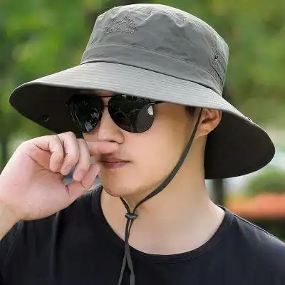 男生戴渔夫帽应当如何搭配衣服