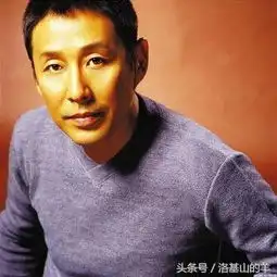 很多留胡子的男人气质都提升了,最后一个胡子简直就是命