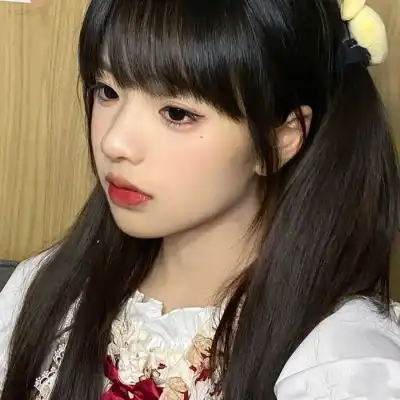 真人照片头像女不是网图,超好看的真人头像女生