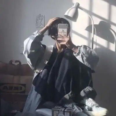 你站在光里,亮的刺眼真人男头男生头像我要个性网