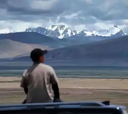 颠覆三观男生包养男生,能接受吗真的比较爽