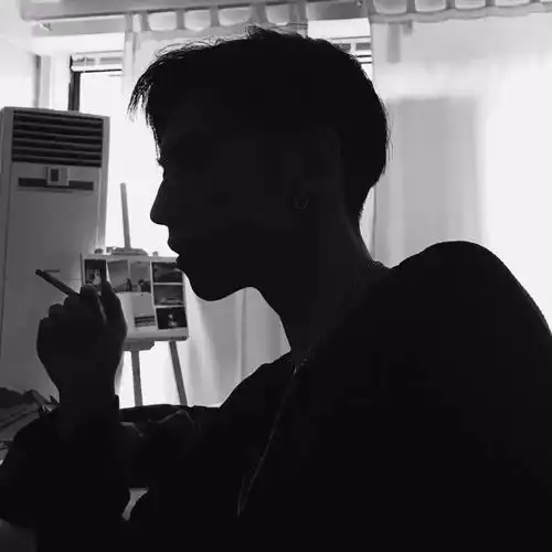 敲喜欢的情侣头像