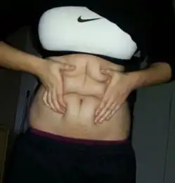 强泰国男娶120个老婆每日轻松一刻9月18日周末版