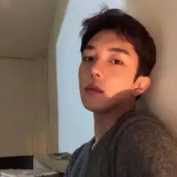 小清新男生个性图片猫系美男