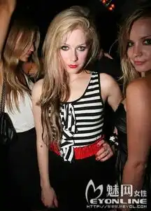 当时尚恶魔穿上纯棉装以后3