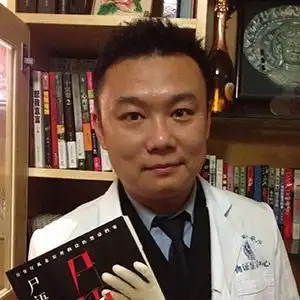 年度最具网络影响力人物秦明朱劲松