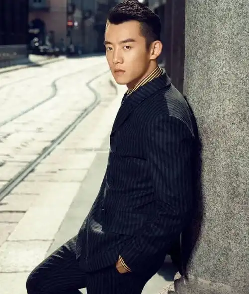 86年的郑恺火了,86年的杨幂火了,唯独86年的他不火了