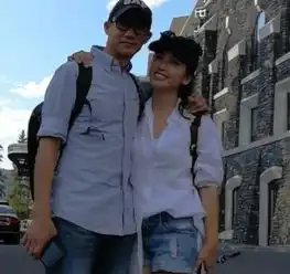 她曾和张铁林传过绯闻,事业高峰期选择退出,如今美的不像话