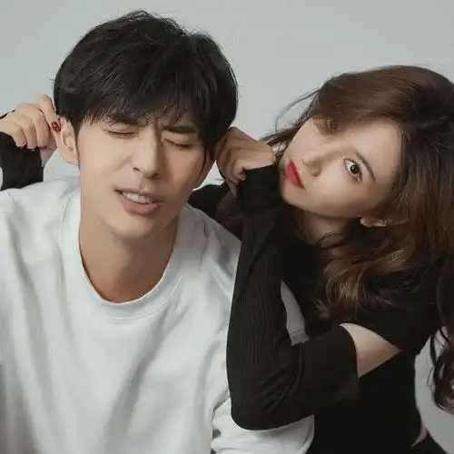 胖子男主持,周冬雨,张小斐,龚俊,徐开骋和陈小纭,鞠婧祎最新八卦汇总井柏然网易订阅