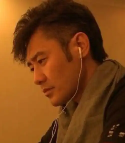 出轨风波3年,吴秀波回归家庭,陈昱霖出狱晒娃,谁是最后赢家