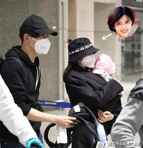高圆圆冒险带女儿飞上海,给女儿做的防护措施真滴水不漏