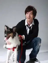长脸男生演绎适合发型变精致大帅哥