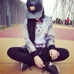 帮帮我找找这个头像