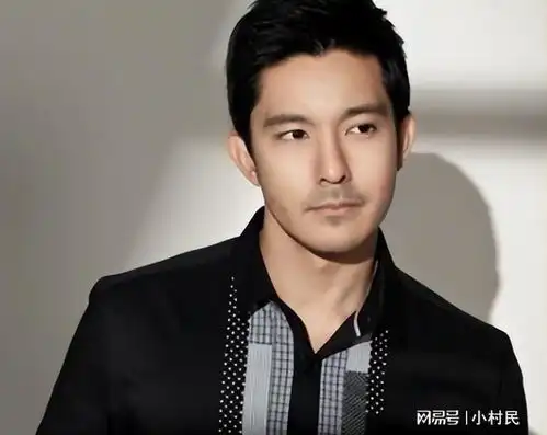 尖嘴猴腮别硬演富豪角色,7位男明星,站在那就是人间富贵竹