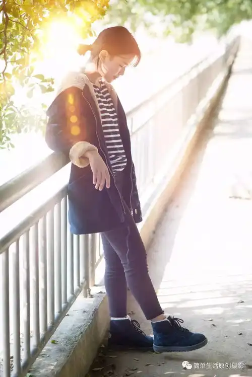 冬日暖阳花季少女