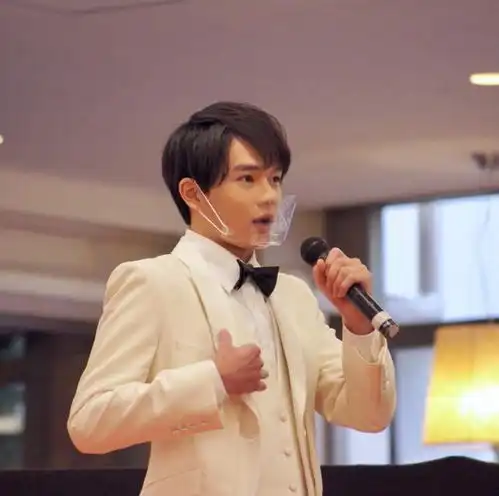 日本高校选美又更新女选手颜值在线却是精修,男选手却被嘲辣眼