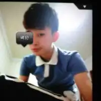 求几张,穿着深圳校服的男生头像