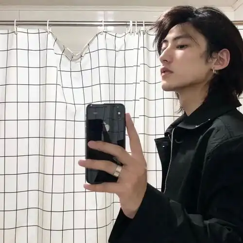 头像是你喜欢的男头嘛