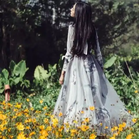 心理测试选择一个忧伤的背影,测你会回到旧情人的身边吗