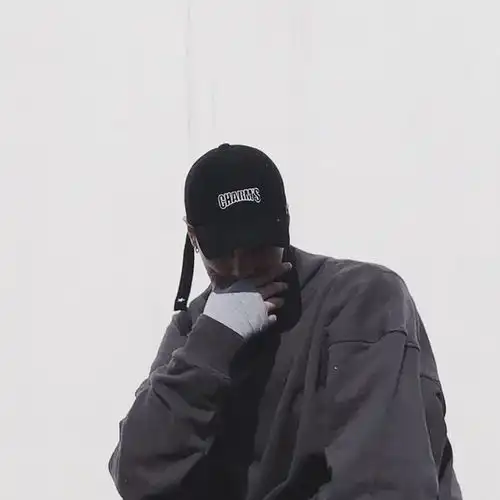 简约风格男头黑白你在哪里,我去见你