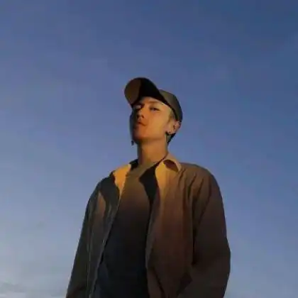 qq头像男生帅气霸气,相信上帝另有安排你能遇见