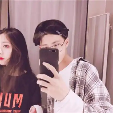 浪漫清新情侣头像,我们要认真生活了